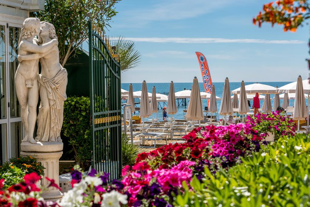 Luxor E Cairo The Beach Resort Lido di Jesolo Exterior photo