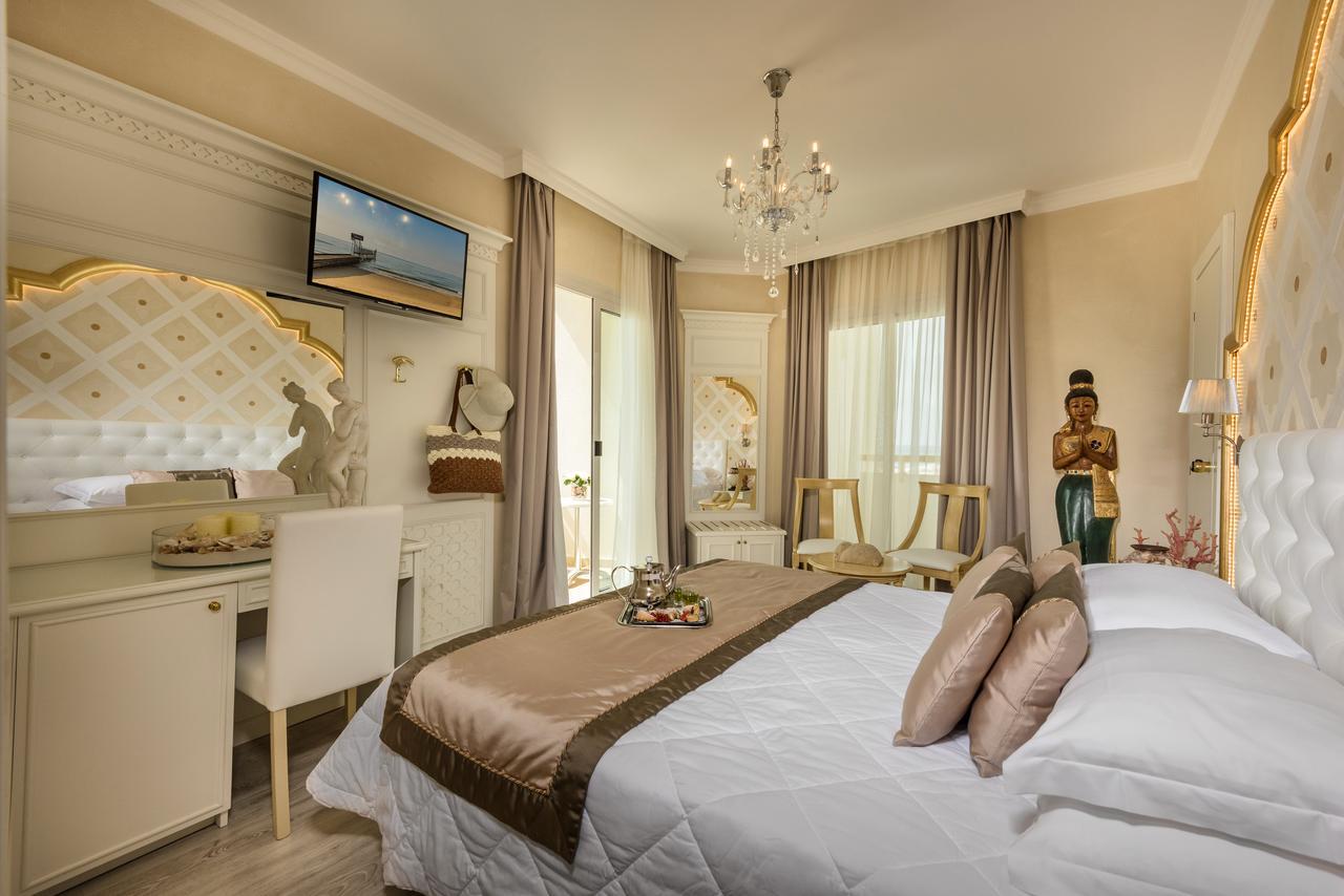 Luxor E Cairo The Beach Resort Lido di Jesolo Exterior photo