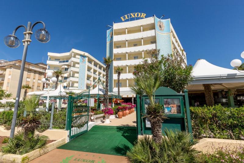 Luxor E Cairo The Beach Resort Lido di Jesolo Exterior photo