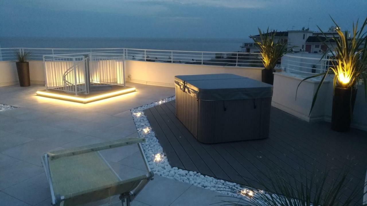 Luxor E Cairo The Beach Resort Lido di Jesolo Exterior photo